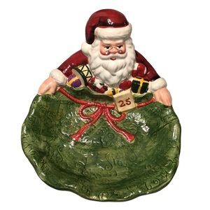 CHRISTMAS Serving/Cookie Dish 3-D Sculpted Ceramic Glossy Diameter 11”